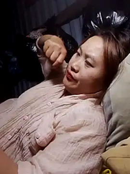 bany-lee online show from April 2026 01:26:02 PM