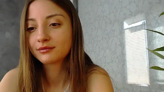 PearlMe online show from March 2026 09:02:01 AM