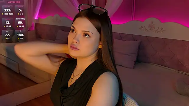 BonieSmith online show from April 2026 06:28:01 AM