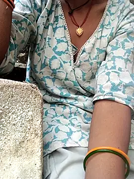 Desi Couple P online show from May 2026 01:13:02 AM