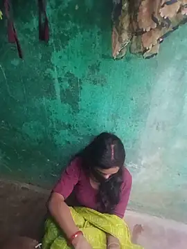 Desi Couple P online show from May 2026 12:32:01 AM