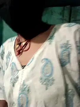 Desi Couple P online show from May 2026 02:45:01 PM