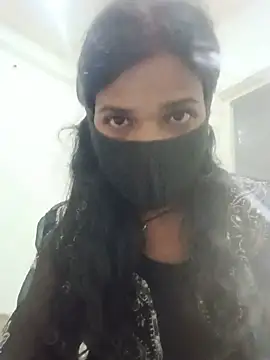 Snapshot of Desi_Couple_P chatting on July 2026 03:22:01 PM Desi Couple P online show from July 2026 03:22:01 PM