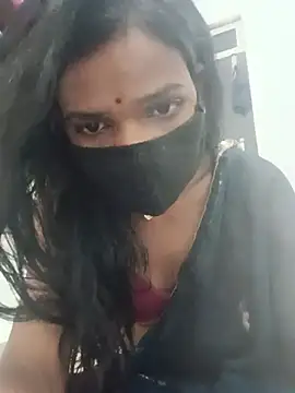 Snapshot of Desi_Couple_P chatting on July 2026 04:15:02 PM Desi Couple P online show from July 2026 04:15:02 PM