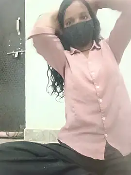 Snapshot of Desi_Couple_P chatting on July 2026 01:29:01 AM Desi Couple P online show from July 2026 01:29:01 AM