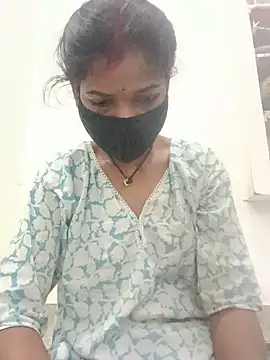 Snapshot of Desi_Couple_P chatting on July 2026 01:14:02 AM Desi Couple P online show from July 2026 01:14:02 AM
