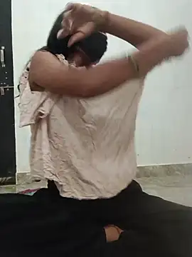 Snapshot of Desi_Couple_P chatting on July 2026 11:52:01 AM Desi Couple P online show from July 2026 11:52:01 AM