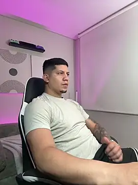  robertobaggioo online show from March 2026 12:15:01 PM