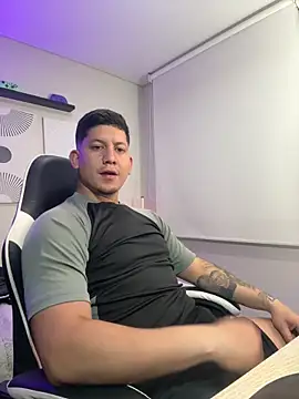  robertobaggioo online show from March 2026 12:44:02 PM