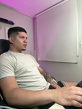  robertobaggioo online show from March 2026 12:47:01 PM