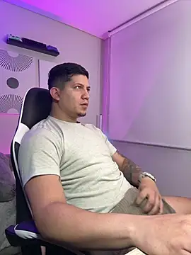  robertobaggioo online show from March 2026 12:20:02 PM