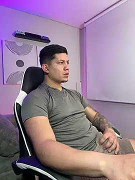  robertobaggioo online show from March 2026 12:32:02 PM