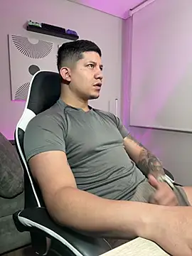  robertobaggioo online show from March 2026 12:39:01 PM