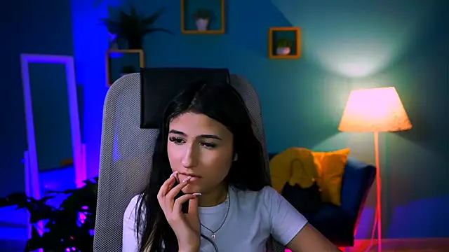 Snapshot of TerezaRobinson chatting on February 2026 01:54:02 PM TerezaRobinson online show from February 2026 01:54:02 PM