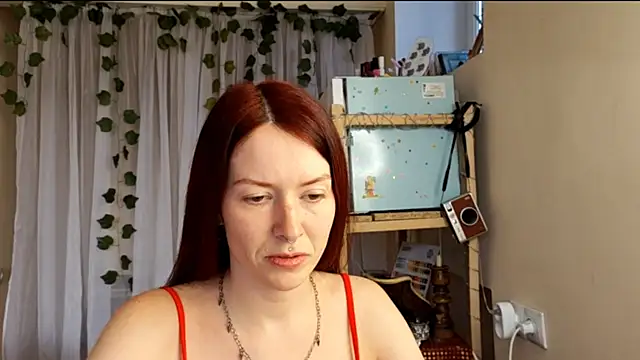 Kamila Moore  online show from March 2026 02:46:02 PM