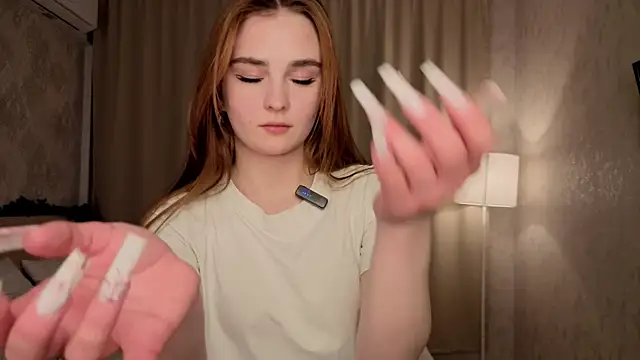 Snapshot of TessieFigge chatting on February 2026 07:03:02 PM TessieFigge online show from February 2026 07:03:02 PM