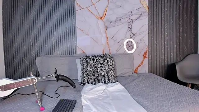 raven noctis  online show from March 2026 04:08:02 AM