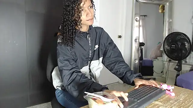 mailyn gold online show from March 2026 11:47:01 AM