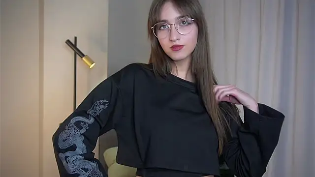 ClarineCasebolt online show from February 2026 12:46:01 PM