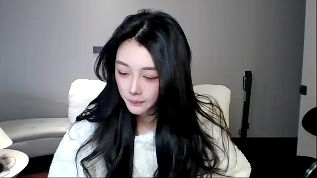 MedeLineayr online show from March 2026 05:05:01 PM