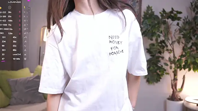 JanelBitther online show from April 2026 07:31:02 PM