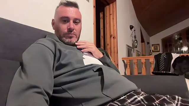 marcovik1 online show from March 2026 11:05:01 PM