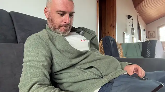 Snapshot of marcovik1 chatting on March 2026 11:44:01 AM marcovik1 online show from March 2026 11:44:01 AM