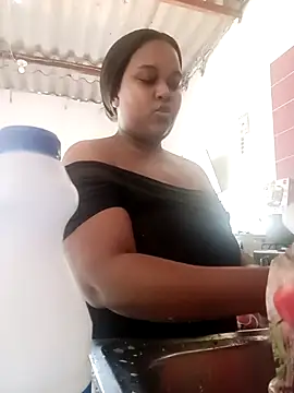 PerlaCurvasgrandes online show from February 2026 06:05:02 PM