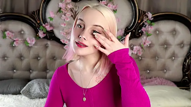 KirstinMcgeady online show from April 2026 11:06:02 AM