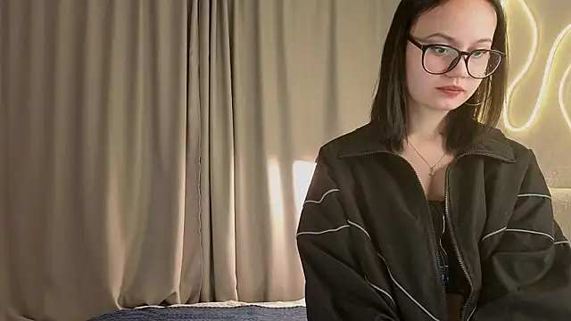 Snapshot of BeatrisRosel chatting on February 2026 06:10:02 PM BeatrisRosel online show from February 2026 06:10:02 PM