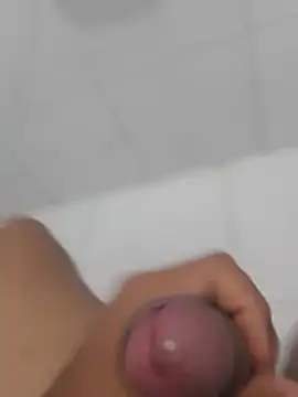 Aislan19 online show from February 2026 09:59:02 PM