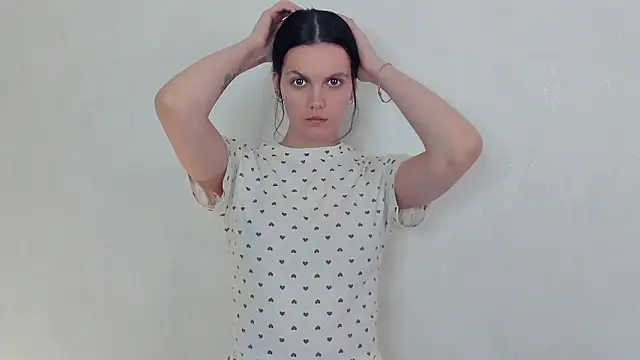 Snapshot of AnnettWildin chatting on March 2026 07:08:01 AM AnnettWildin online show from March 2026 07:08:01 AM