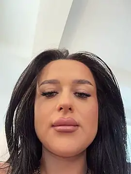 Katty Pery online show from June 2026 02:06:01 PM