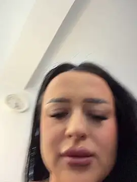 Katty Pery online show from May 2026 02:25:01 PM
