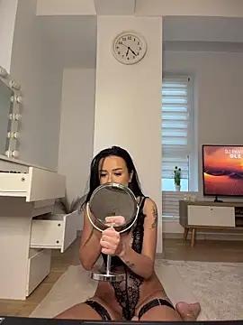 Katty Pery online show from March 2026 04:24:02 PM