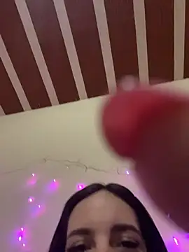 Larinhap online show from February 2026 07:58:02 PM