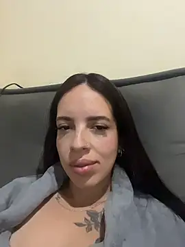 Snapshot of Larinhap chatting on July 2026 09:31:01 AM Larinhap online show from July 2026 09:31:01 AM