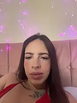 Larinhap online show from February 2026 05:13:02 PM