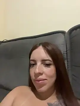 Larinhap online show from April 2026 08:44:02 AM