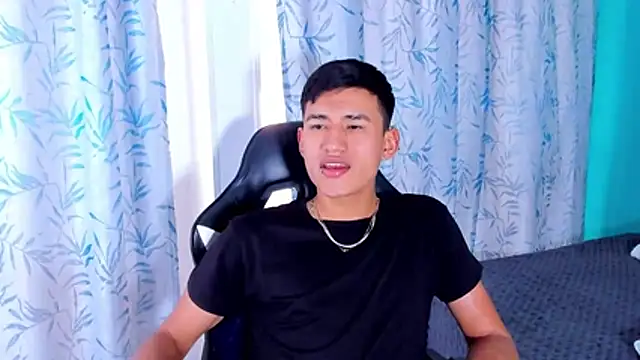 Snapshot of NicolasTorrez chatting on February 2026 09:36:02 PM NicolasTorrez online show from February 2026 09:36:02 PM