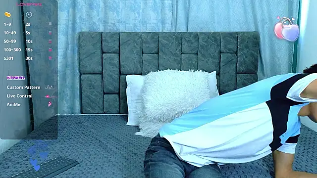 Snapshot of NicolasTorrez chatting on February 2026 08:09:01 PM NicolasTorrez online show from February 2026 08:09:01 PM