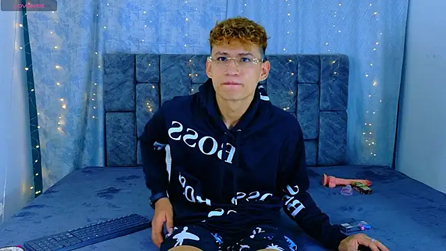 NicolasTorrez online show from May 2026 02:37:02 AM