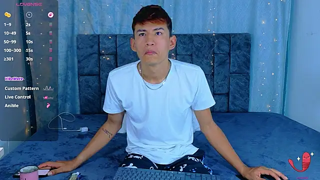 NicolasTorrez online show from April 2026 08:28:01 AM