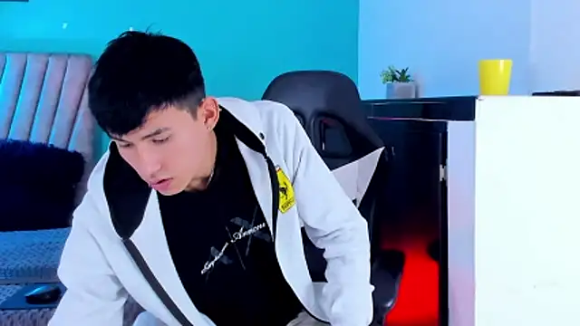 Snapshot of NicolasTorrez chatting on February 2026 02:08:01 PM NicolasTorrez online show from February 2026 02:08:01 PM