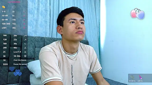 Snapshot of NicolasTorrez chatting on February 2026 07:57:02 PM NicolasTorrez online show from February 2026 07:57:02 PM