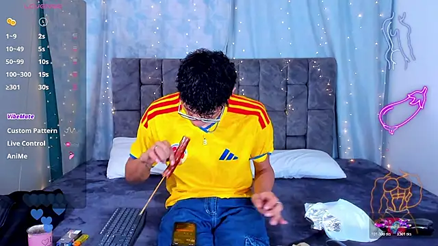NicolasTorrez online show from June 2026 04:41:02 AM