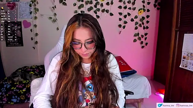 Snapshot of Hanna_Tm chatting on April 2026 02:29:02 AM Hanna Tm online show from April 2026 02:29:02 AM