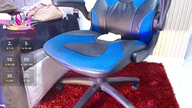 Snapshot of Hazumi_Tsu chatting on February 2026 10:40:01 PM Hazumi Tsu online show from February 2026 10:40:01 PM