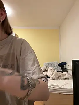 Snapshot of Milli-Kiss chatting on February 2026 06:30:01 PM Milli-Kiss online show from February 2026 06:30:01 PM