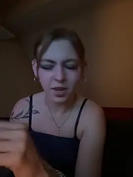 Milli-Kiss online show from April 2026 02:11:01 PM